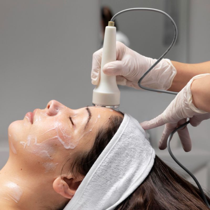 Hydra Facial